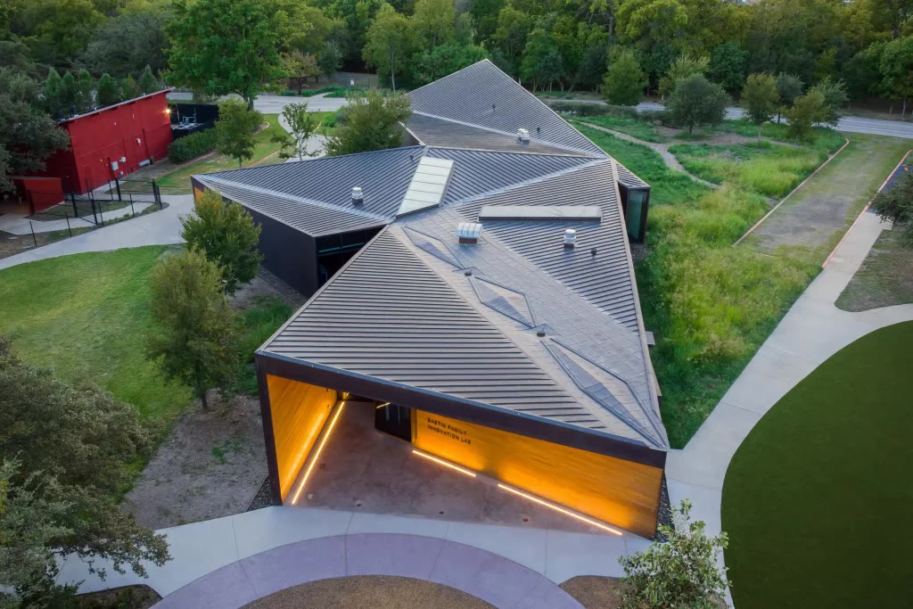 Andrew Hillman. The Eastin Family Innovation Lab at The Lamplighter School in Dallas, home of the Hillman Family Room